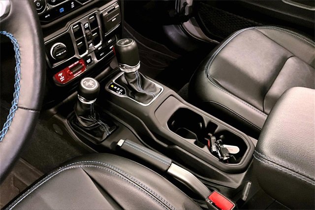Used 2022 Jeep Wrangler Unlimited Rubicon 4xe w/ Cold Weather Group image 15
