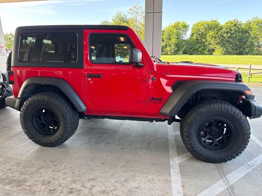 Used 2024 Jeep Wrangler Sport AWD/4WD image 4