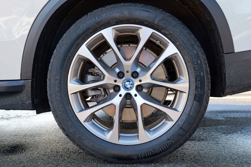 Used 2024 BMW X5 xDrive50e AWD/4WD image 14
