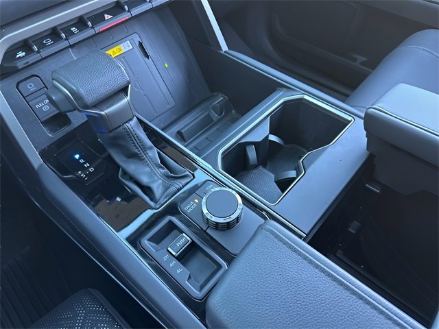 Used 2023 Toyota Tundra Limited image 23