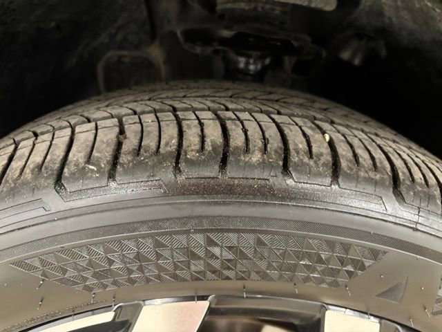 Used 2025 Kia Telluride S FWD image 10