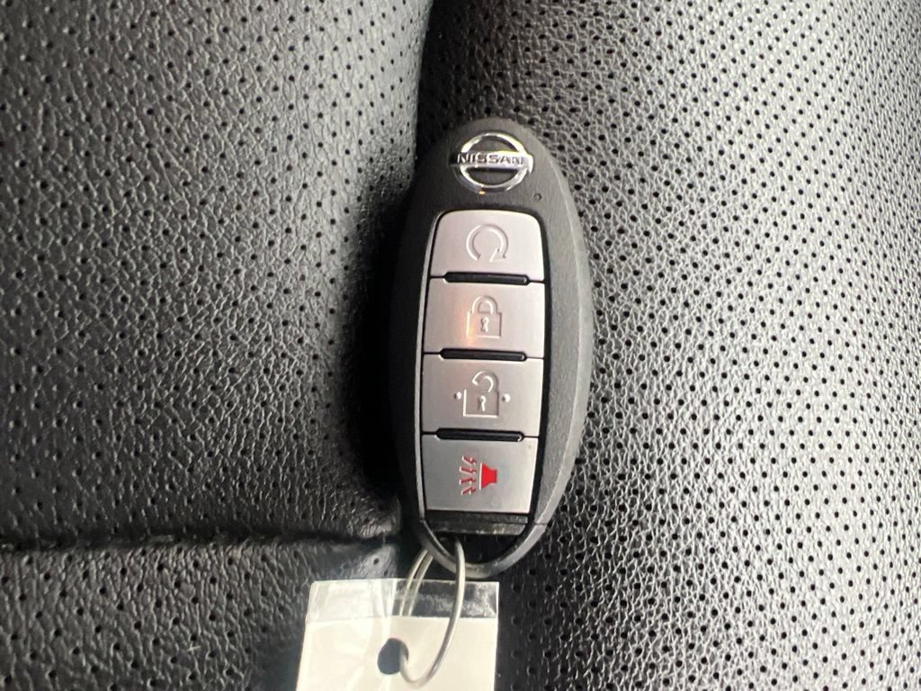 Certified 2022 Nissan Rogue Sport SL AWD/4WD image 25