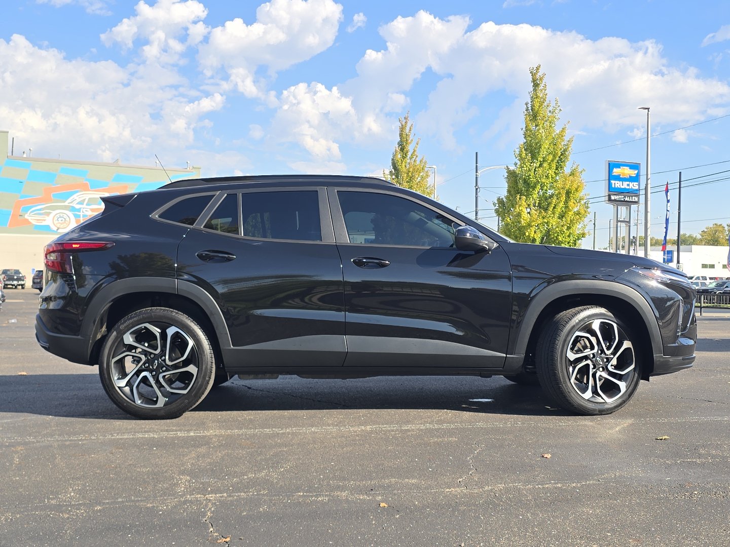 Certified 2024 Chevrolet Trax RS FWD image 23