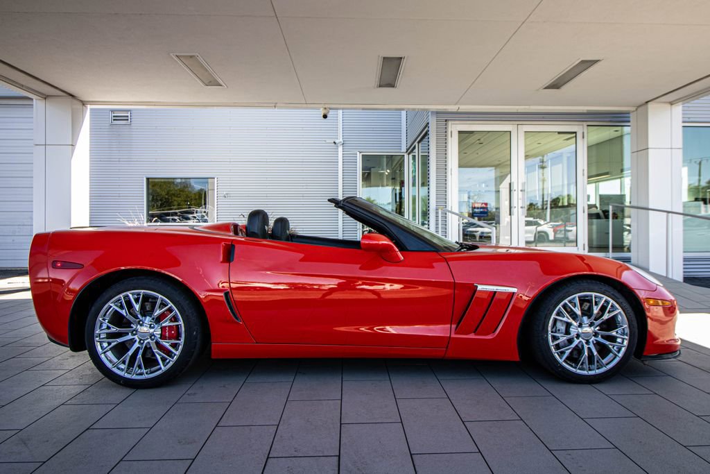 Used 2011 Chevrolet Corvette Grand Sport w/ Preferred Equipment Group image 3