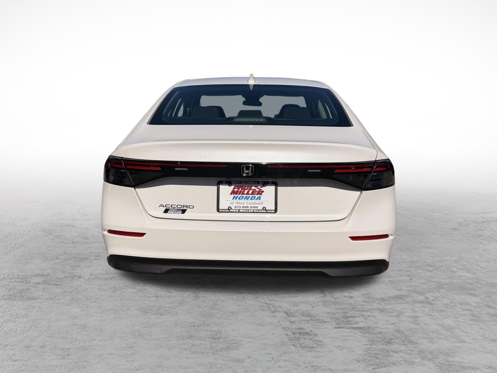 Certified 2023 Honda Accord EX image 5