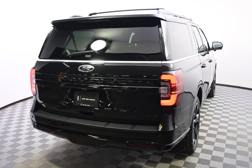 Used 2022 Ford Expedition Max Limited image 6