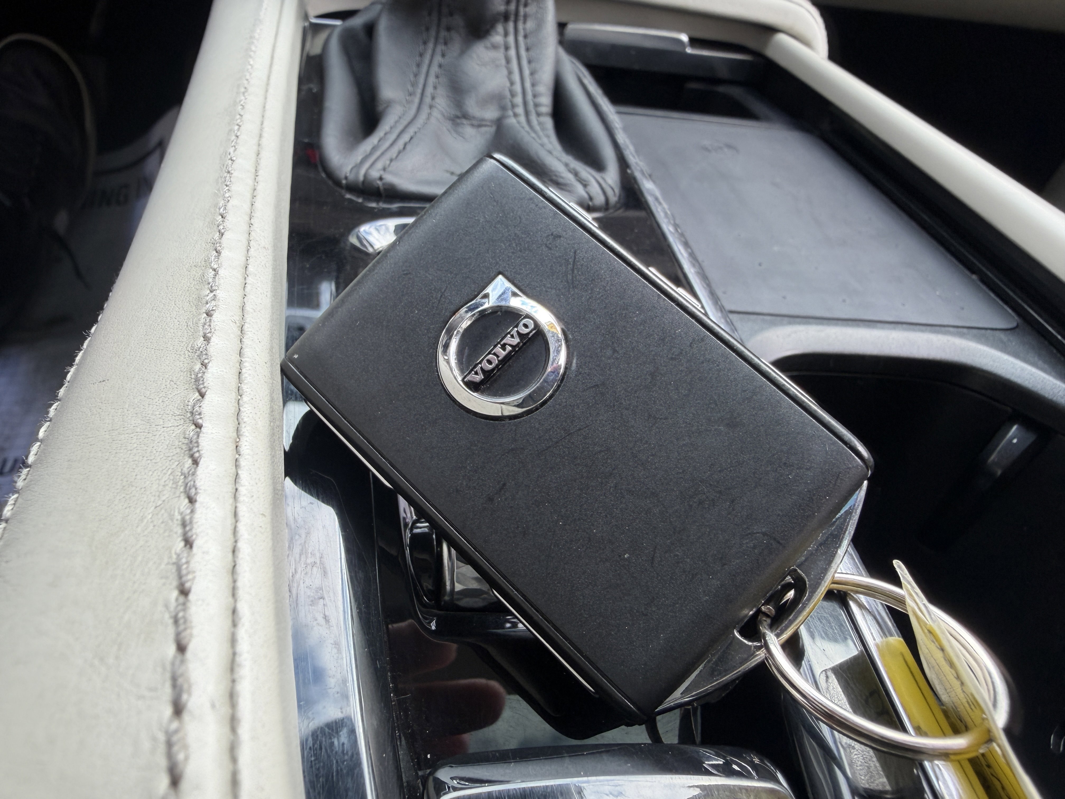 Used 2021 Volvo XC90 T6 Inscription w/ Advanced Package AWD/4WD image 46