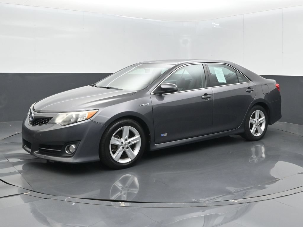 Used 2014 Toyota Camry SE w/ Moonroof Package FWD image 1