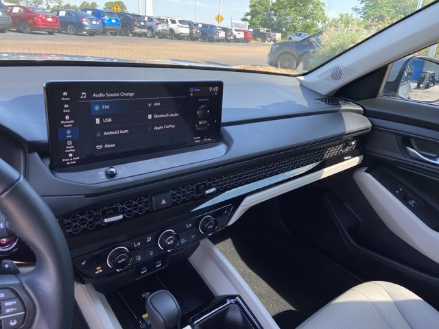 Used 2025 Honda Accord EX-L image 39