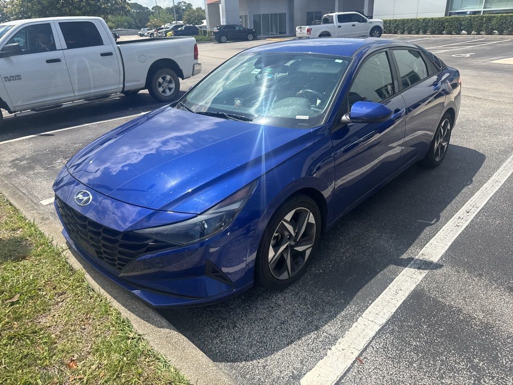 Used 2023 Hyundai Elantra SEL w/ Convenience Package FWD image 1