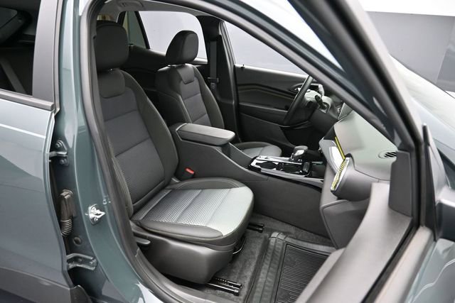 Used 2025 Chevrolet Trax LT w/ Driver Confidence Package FWD image 27
