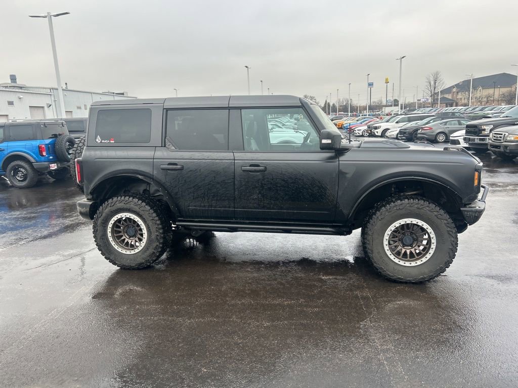Used 2023 Ford Bronco Wildtrak image 11