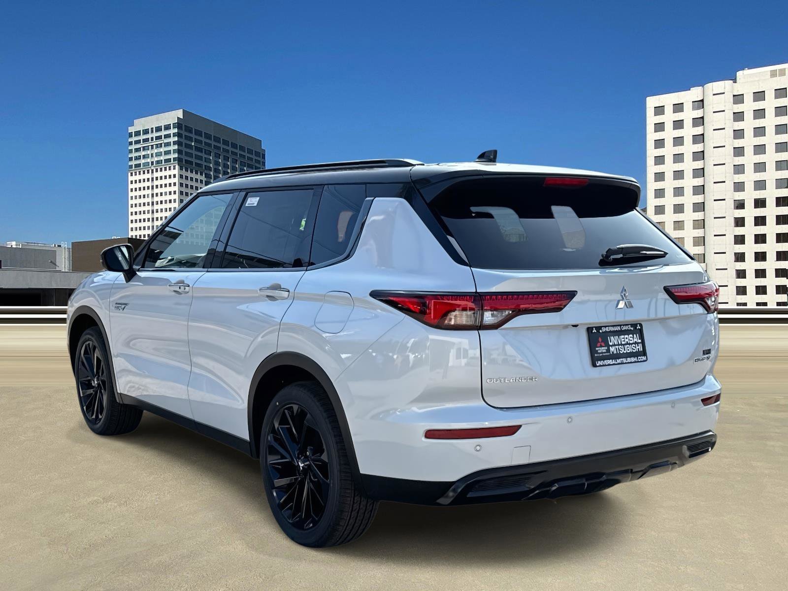 New 2025 Mitsubishi Outlander SEL Black Edition image 4