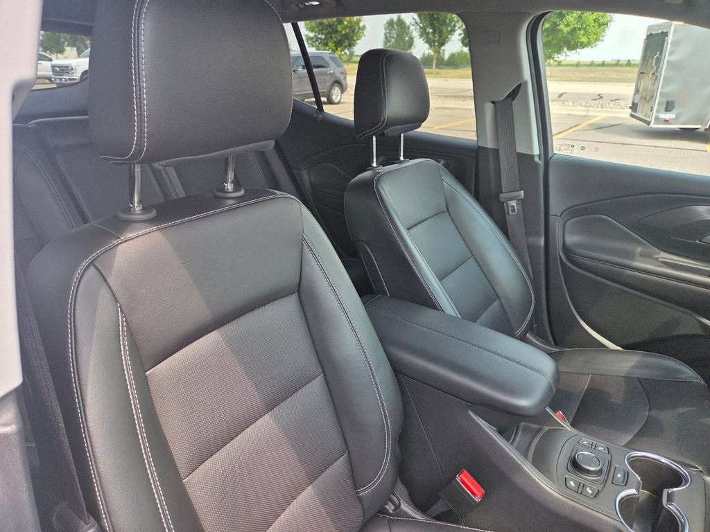 Used 2023 GMC Terrain SLT w/ Tech Package AWD/4WD image 38