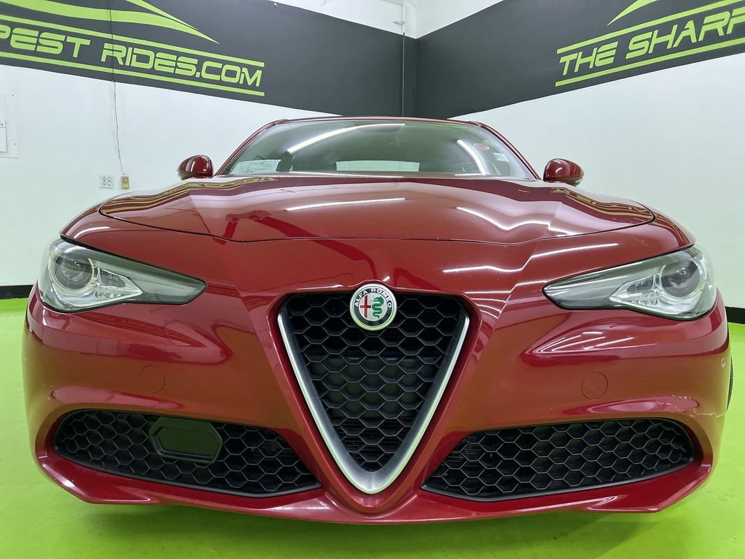 Used 2019 Alfa Romeo Giulia RWD image 3