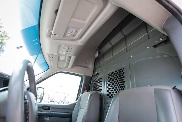 Used 2021 Nissan NV 3500 SV RWD image 15