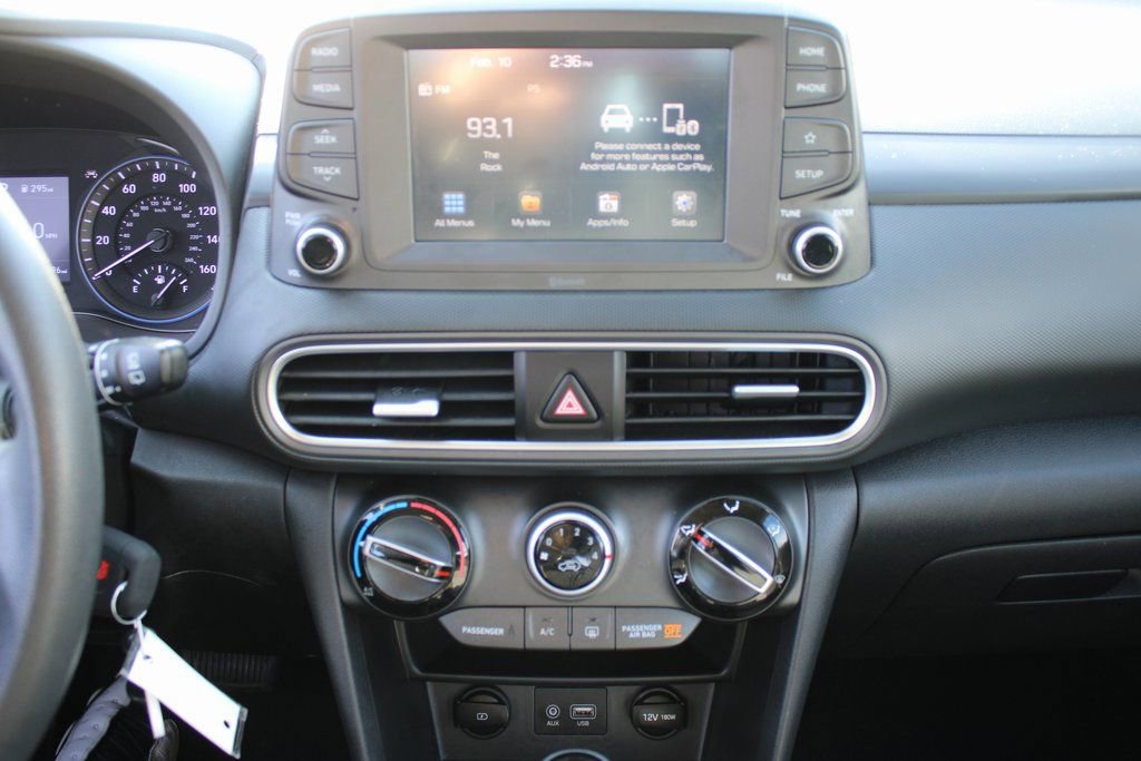 Used 2020 Hyundai Kona SE w/ Cargo Package FWD image 16