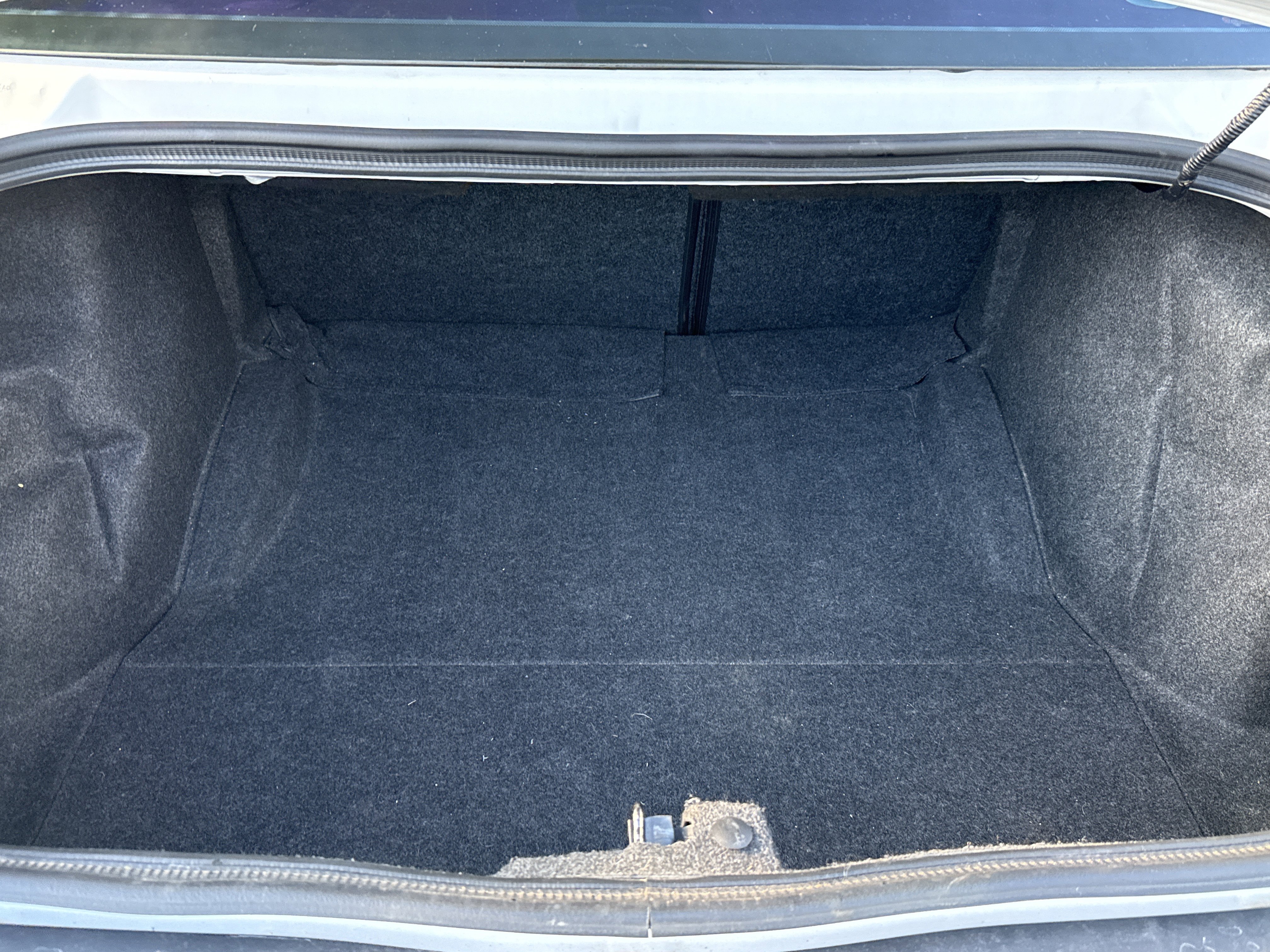 Used 2015 Dodge Challenger R/T Plus image 28