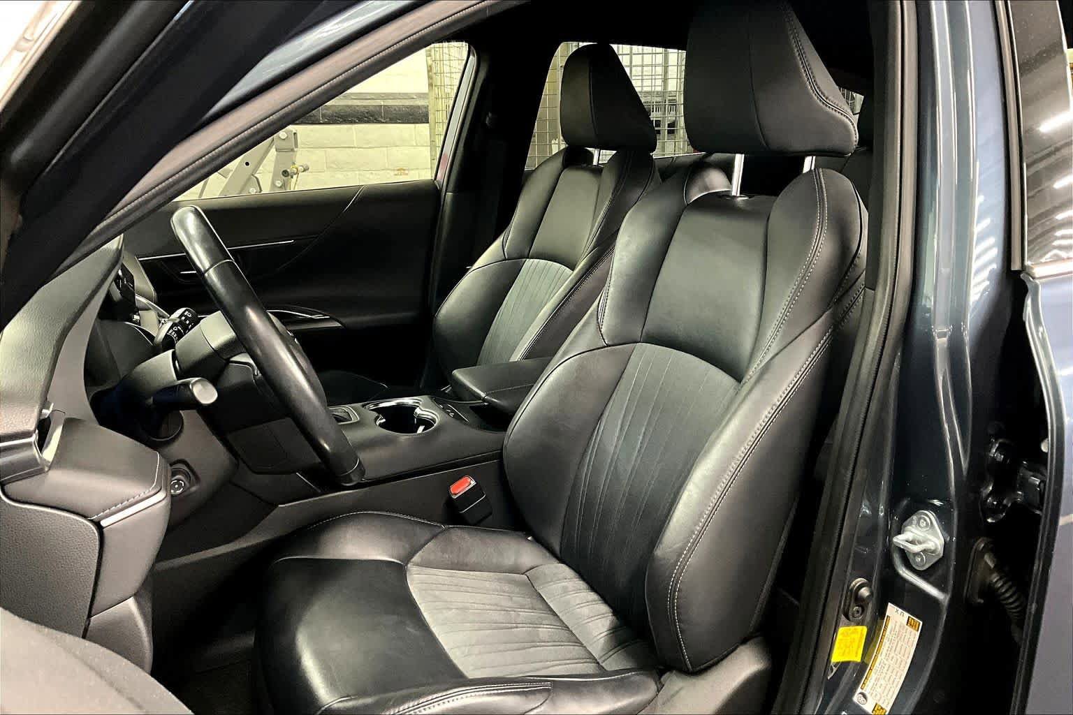 Used 2021 Toyota Venza XLE image 7