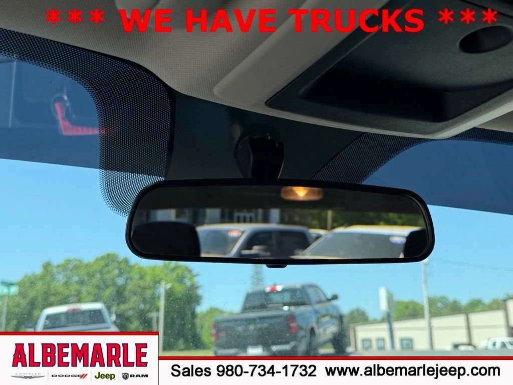 Used 2021 RAM 1500 Classic SLT AWD/4WD image 26