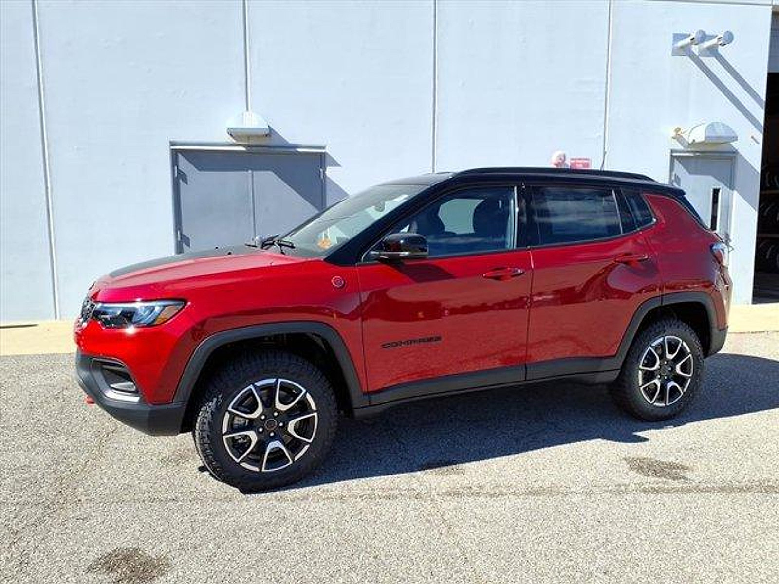 New 2026 Jeep Compass Trailhawk image 1