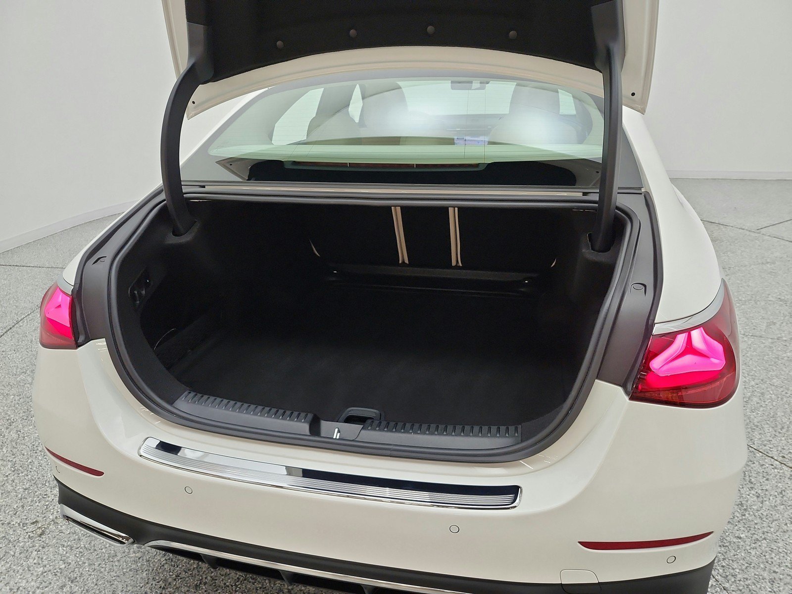 Certified 2026 Mercedes-Benz E 350 Sedan image 21