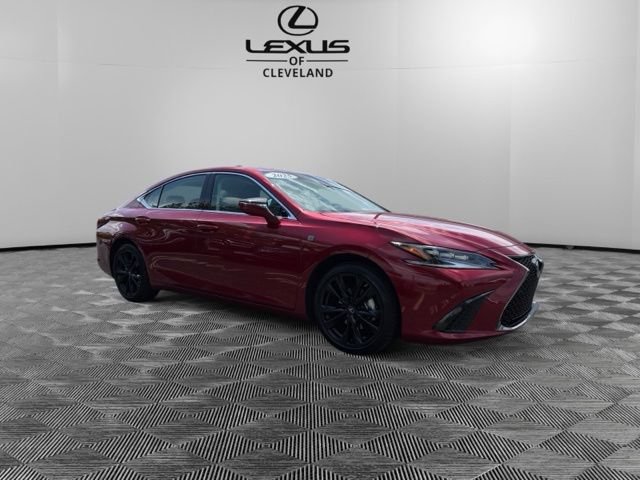 Used 2025 Lexus ES 300h F Sport w/ Accessory Package (Z1) FWD image 2