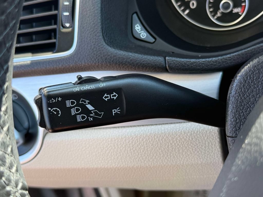 Used 2013 Volkswagen Passat 2.5 SE FWD image 21