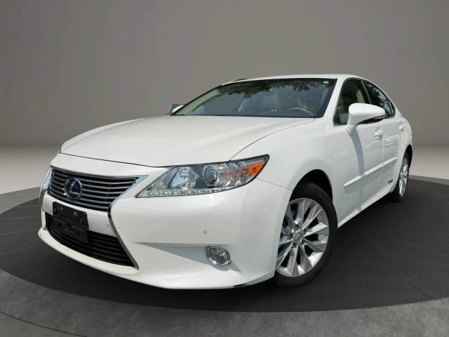 Used 2013 Lexus ES 300h w/ Luxury Pkg FWD image 1