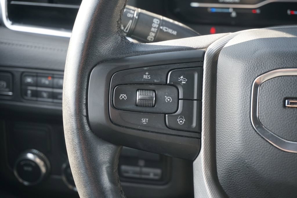 Used 2023 GMC Yukon XL Denali w/ Advanced Technology Package image 30