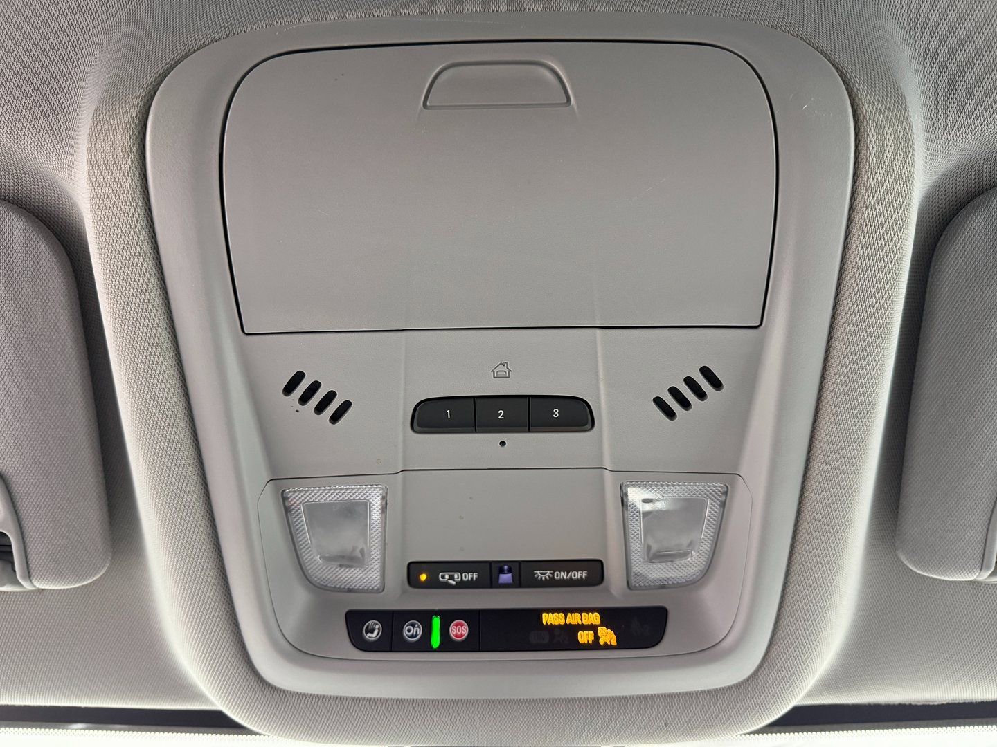 Used 2020 GMC Acadia SLT w/ LPO, Cargo Package image 18