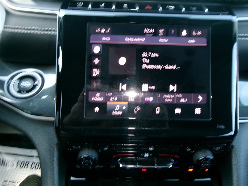 Used 2022 Jeep Grand Cherokee Laredo w/ Luxury Tech Group I image 19