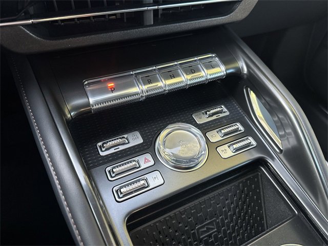 Certified 2024 Lincoln Nautilus Reserve w/ Equipment Group 202A image 20