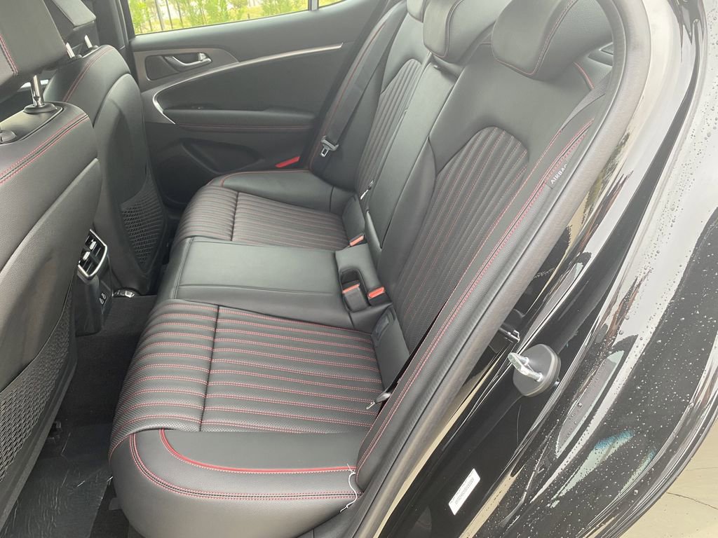 New 2025 Genesis G70 2.5T w/ Sport Prestige Package image 17