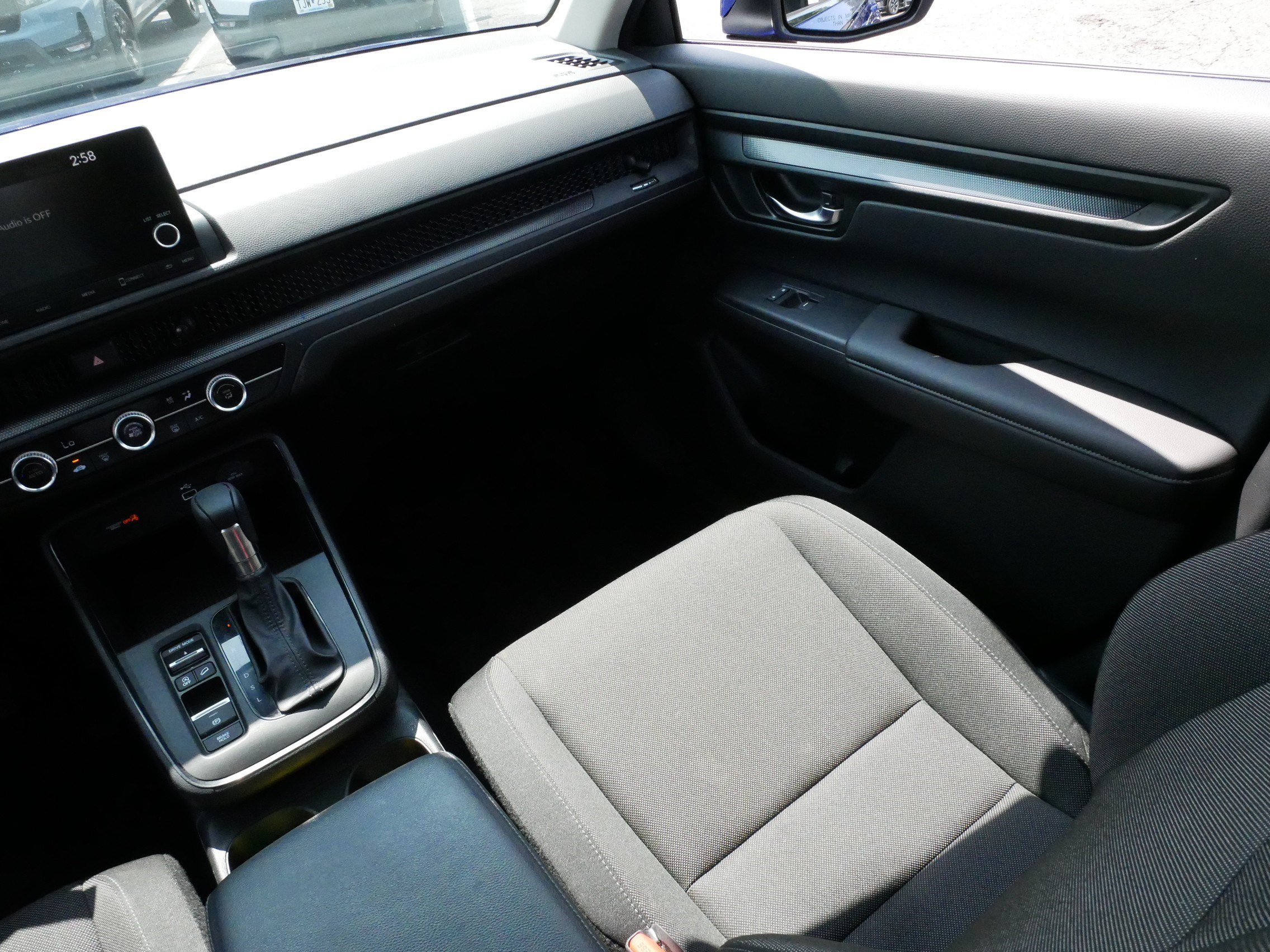 Used 2023 Honda CR-V LX image 11