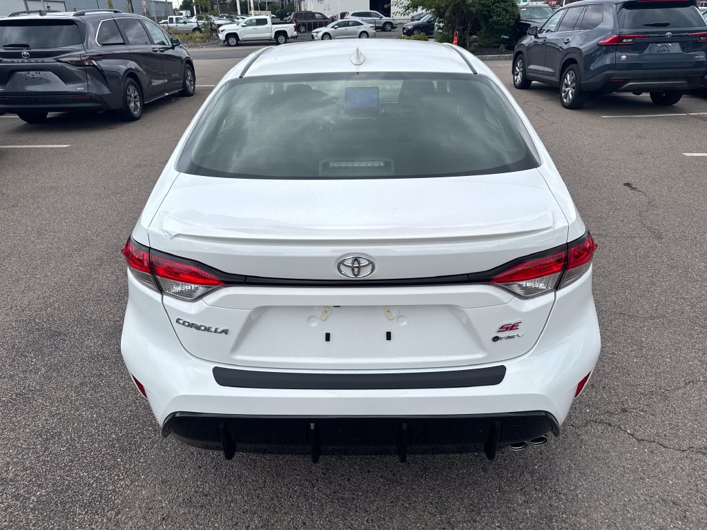 New 2026 Toyota Corolla SE w/ SE Premium Package AWD/4WD image 6