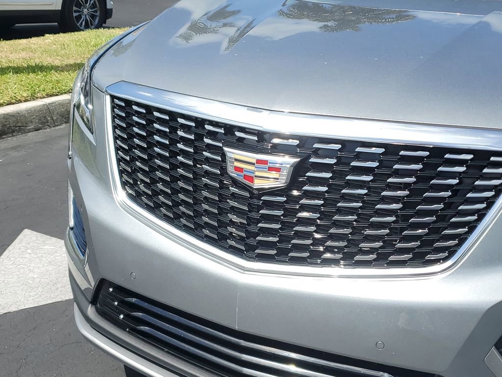 Certified 2024 Cadillac XT5 Premium Luxury w/ Technology Package FWD image 8