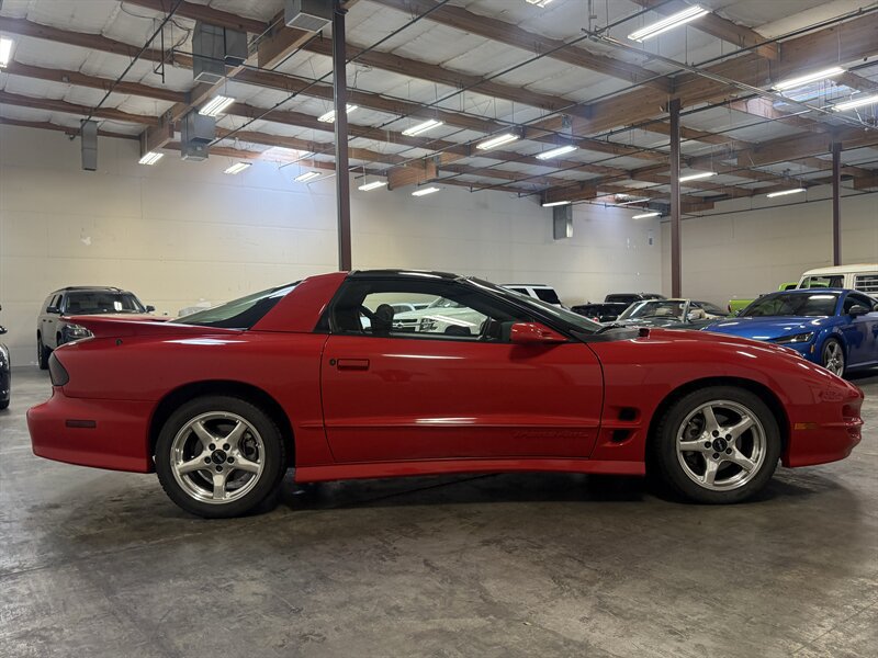 Used 1998 Pontiac Firebird Formula RWD image 10
