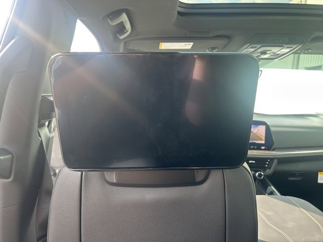 New 2025 Chevrolet Suburban Premier image 29