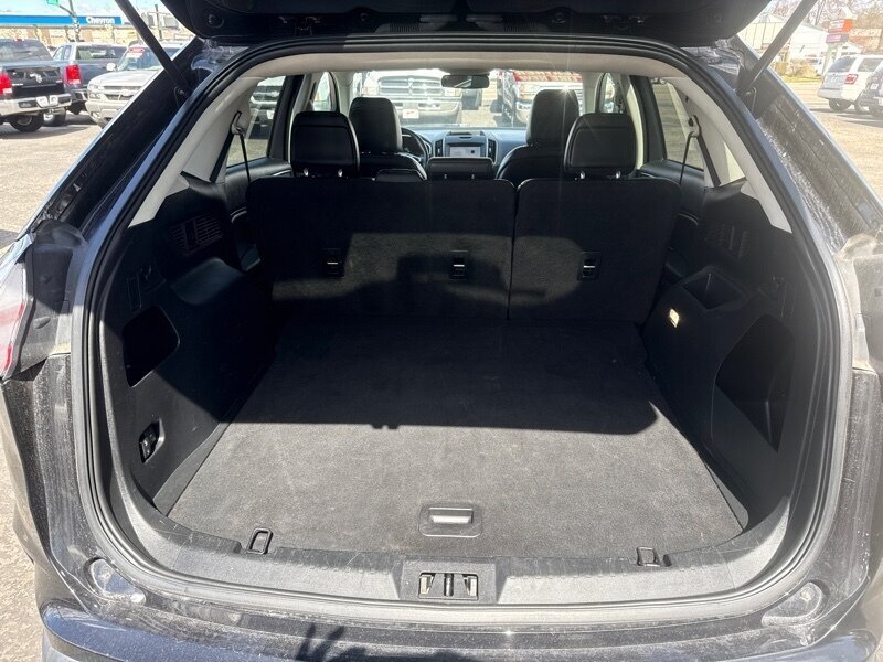 Used 2020 Ford Edge SEL AWD/4WD image 19