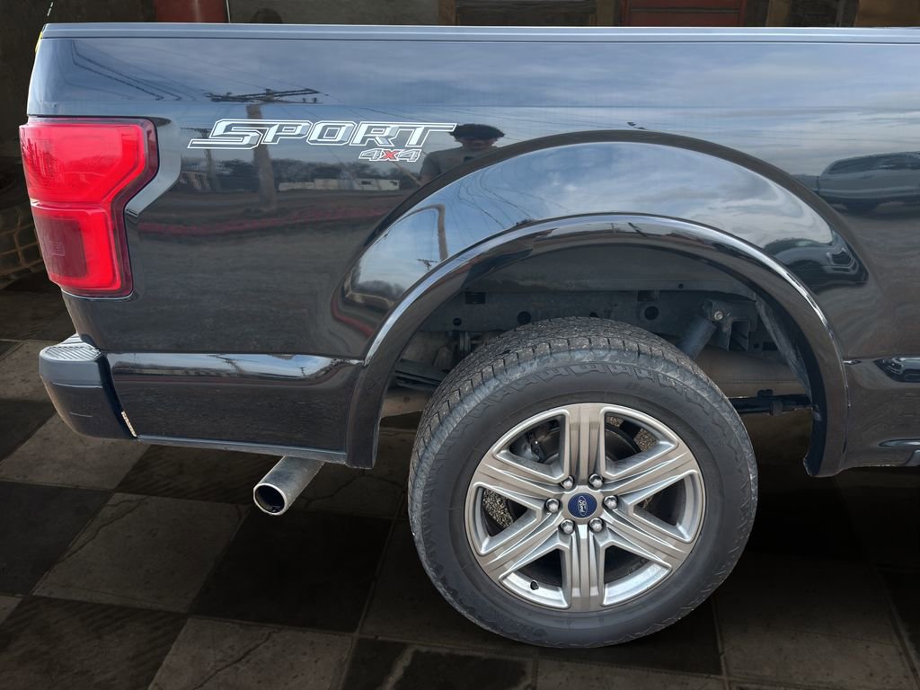 Used 2018 Ford F150 Lariat w/ Equipment Group 502A Luxury image 8