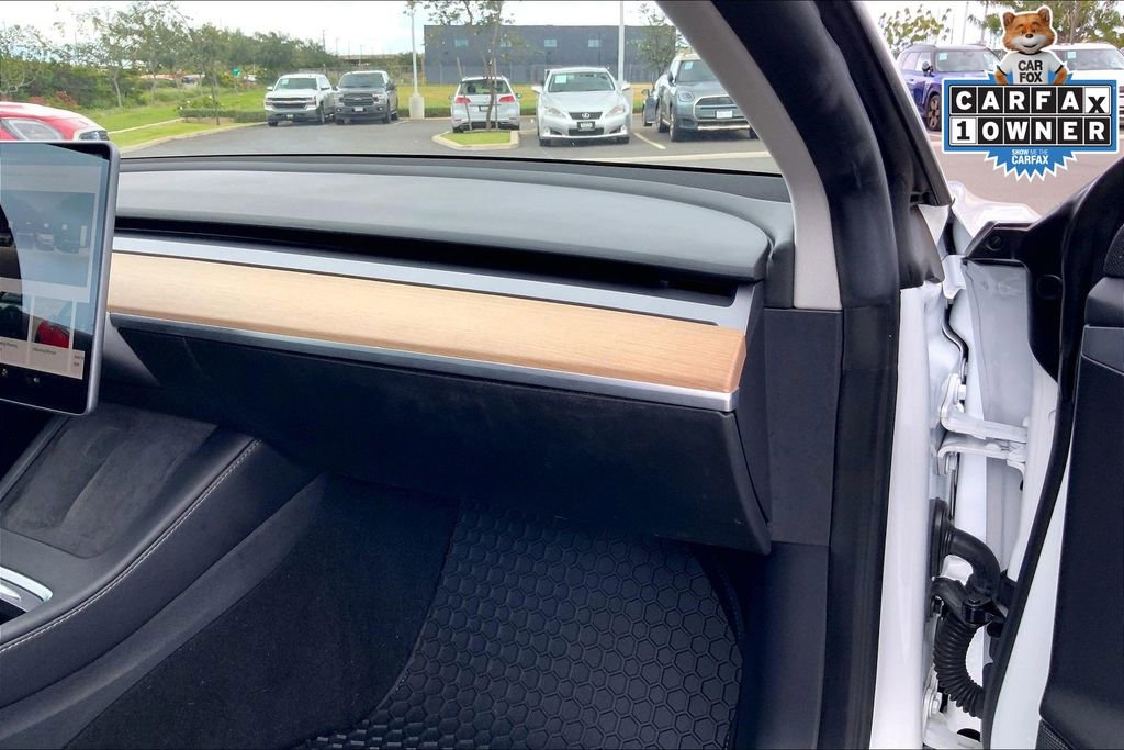 Used 2022 Tesla Model 3 Performance image 16