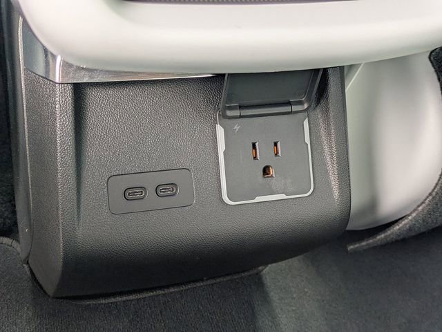 Certified 2023 Cadillac Lyriq 2WD image 14