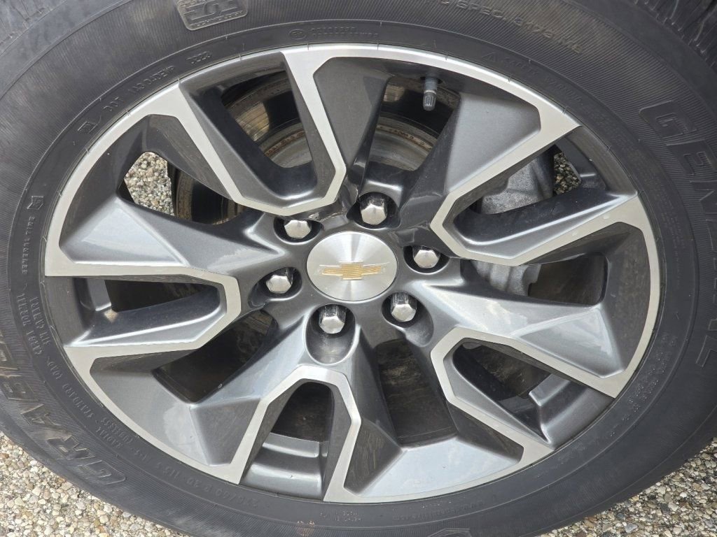 Used 2023 Chevrolet Silverado 1500 LT image 30