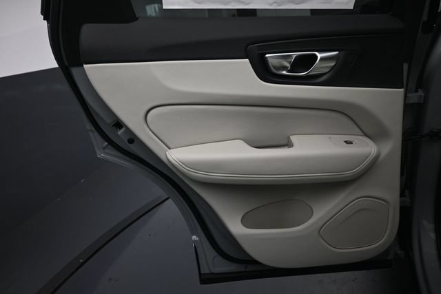 New 2026 Volvo XC60 B5 Ultra w/ Protection Package Premier AWD/4WD image 22