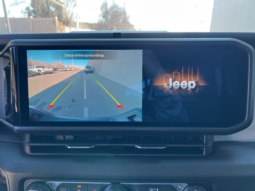 New 2026 Jeep Gladiator Sport AWD/4WD image 16