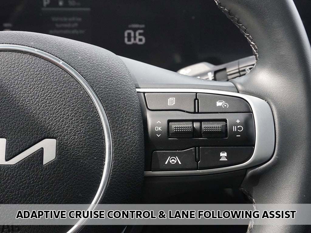 Used 2025 Kia K5 GT-Line w/ GT-Line Premium Package FWD image 5