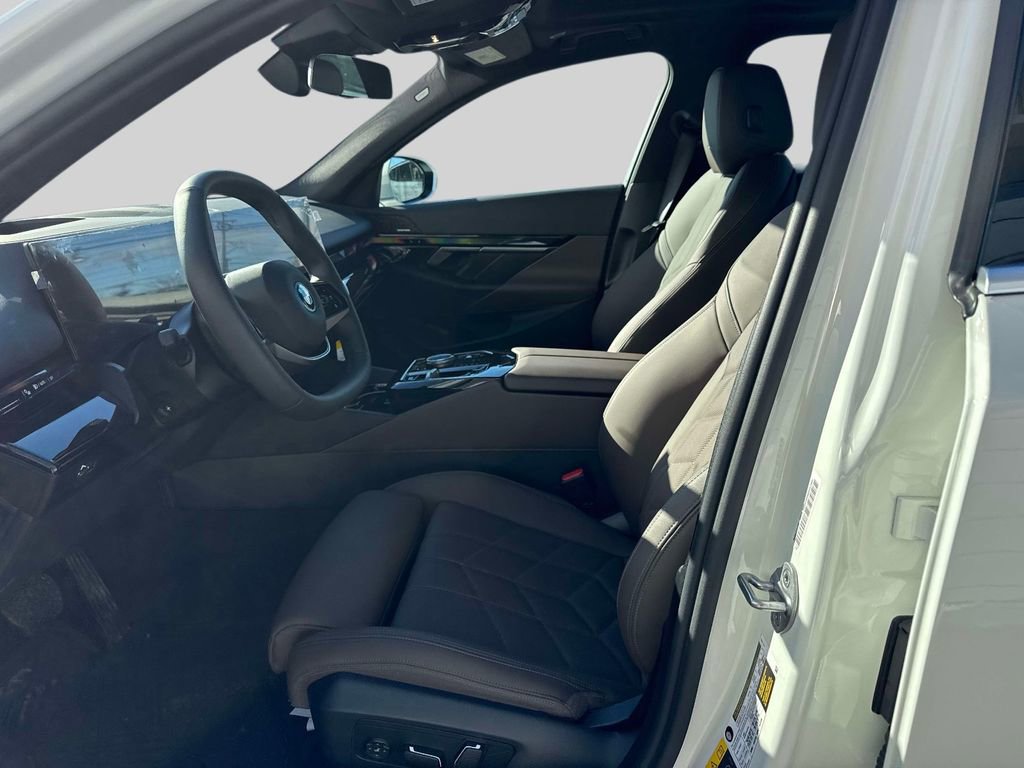Certified 2025 BMW i5 xDrive40 w/ Premium Package image 11