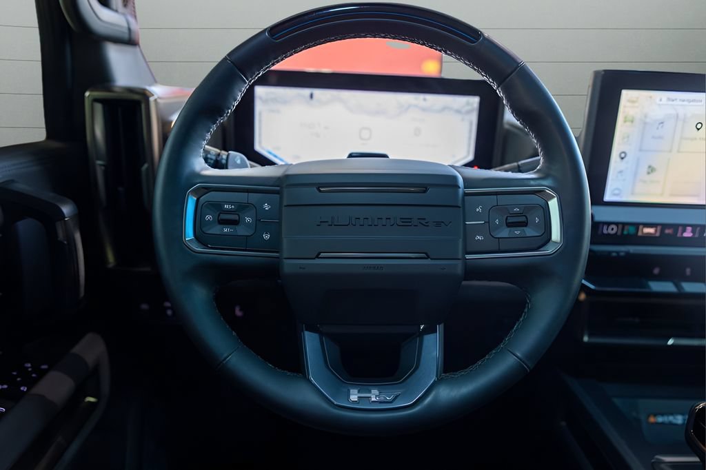 Used 2024 GMC Hummer EV 3X AWD/4WD image 31