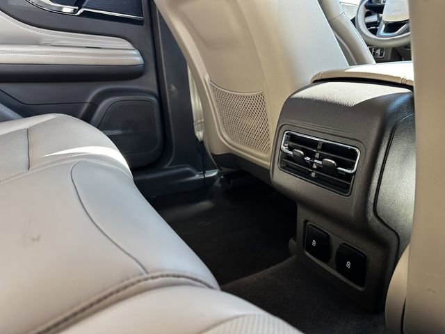 Certified 2024 Lincoln Corsair AWD w/ Equipment Group 101A image 39